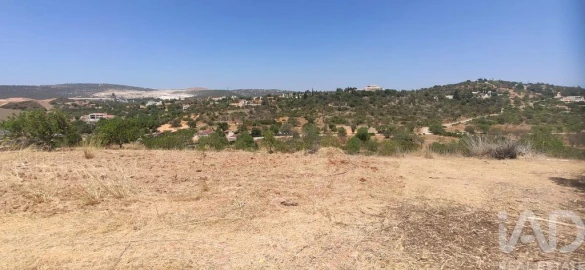 Moradia T3 para Venda em Loule (São Sebastião)