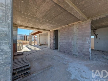 Moradia T3 para Venda em Loule (São Sebastião)