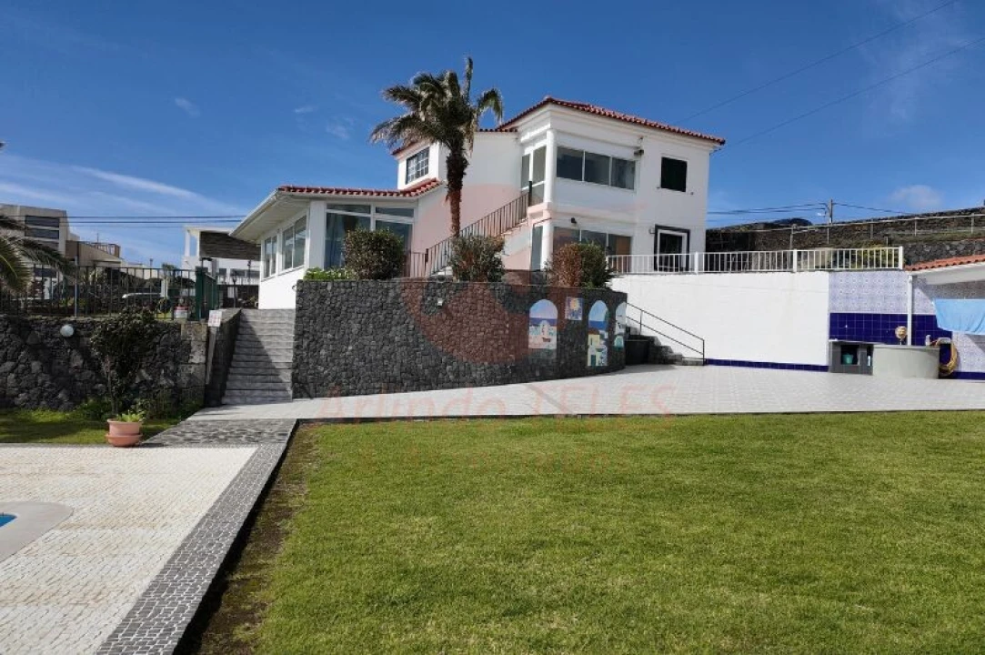 Moradia T5 para Venda em São Bartolomeu de Regatos Foto 77