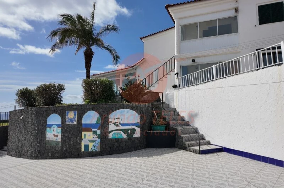 Moradia T5 para Venda em São Bartolomeu de Regatos Foto 76