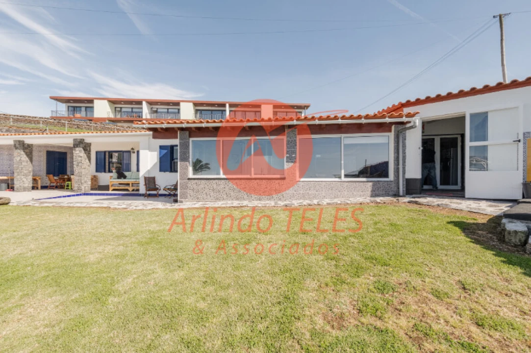 Moradia T5 para Venda em São Bartolomeu de Regatos Foto 37