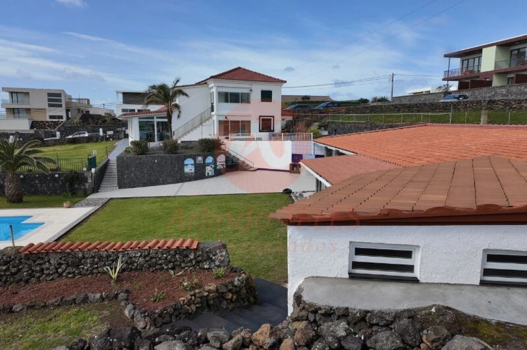 Moradia T5 para Venda em São Bartolomeu de Regatos Foto 68