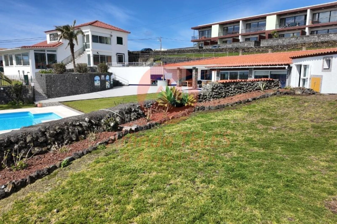 Moradia T5 para Venda em São Bartolomeu de Regatos Foto 72