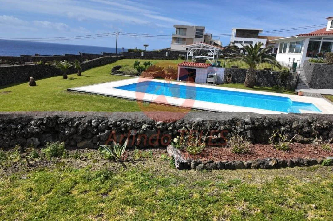 Moradia T5 para Venda em São Bartolomeu de Regatos Foto 71