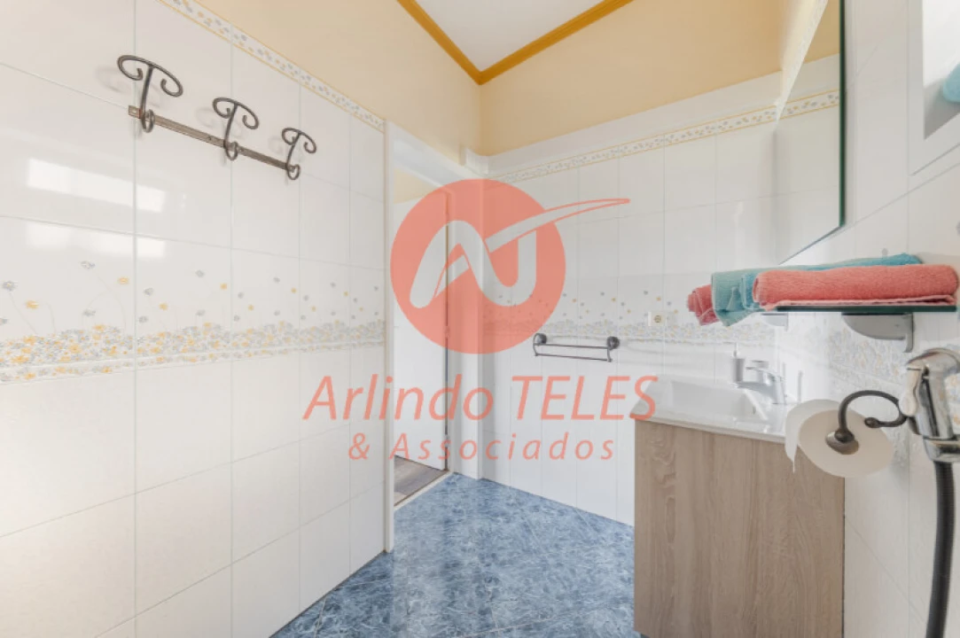 Moradia T5 para Venda em São Bartolomeu de Regatos Foto 61