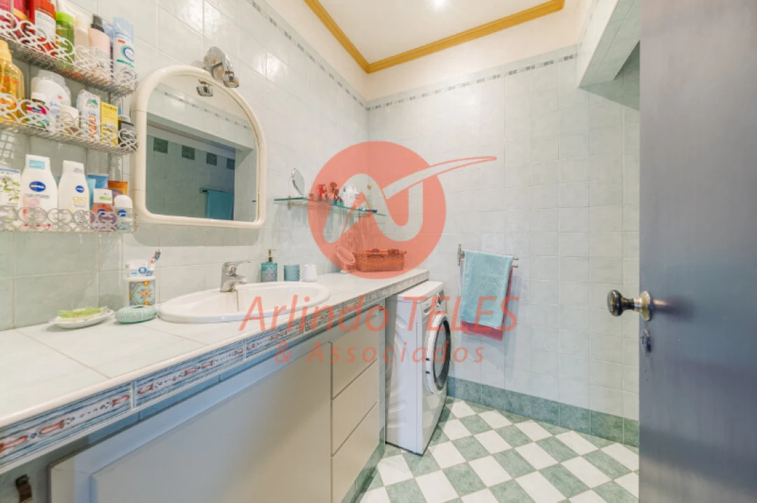 Moradia T5 para Venda em São Bartolomeu de Regatos Foto 24