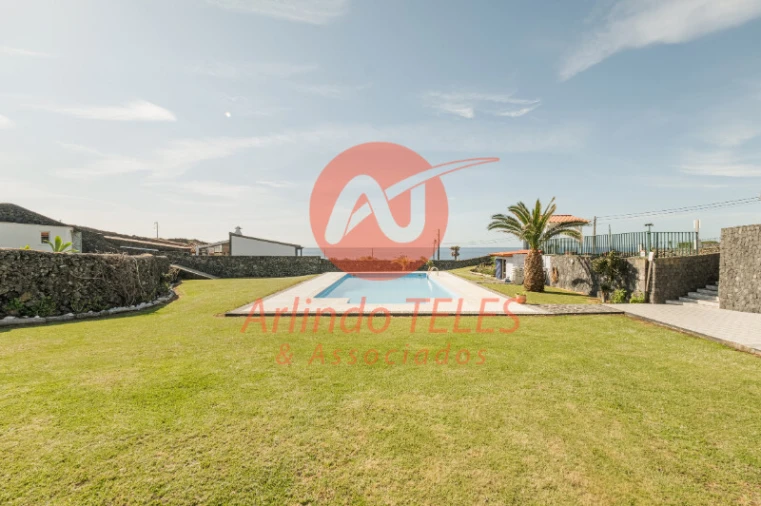 Moradia T5 para Venda em São Bartolomeu de Regatos Foto 36