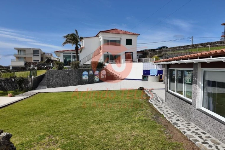 Moradia T5 para Venda em São Bartolomeu de Regatos Foto 70