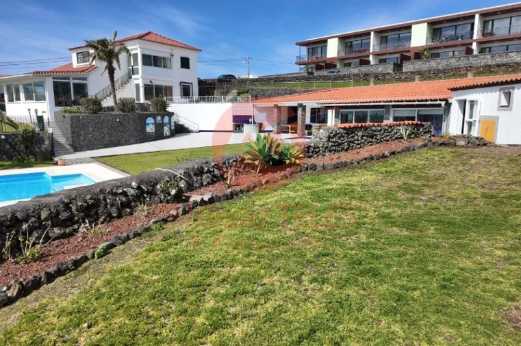 Moradia T5 para Venda em São Bartolomeu de Regatos Foto 72