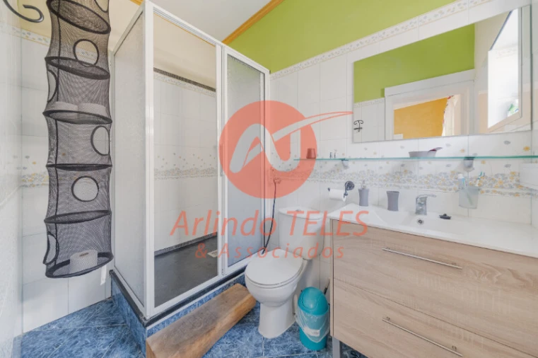 Moradia T5 para Venda em São Bartolomeu de Regatos Foto 45