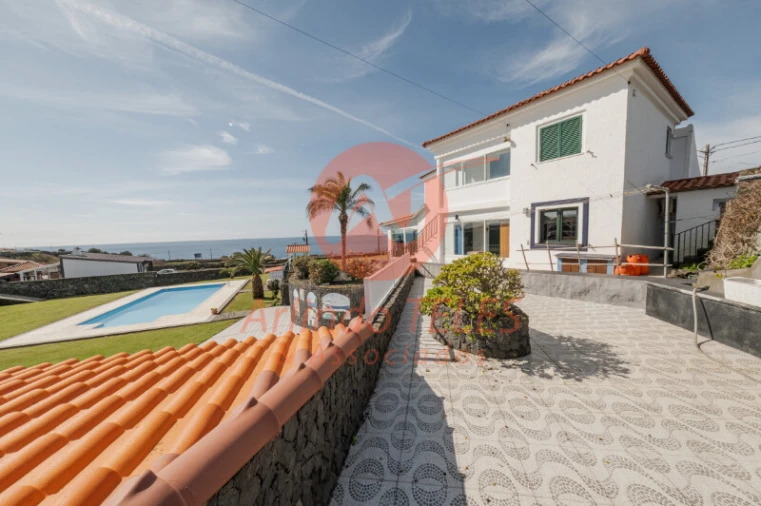 Moradia T5 para Venda em São Bartolomeu de Regatos Foto 9