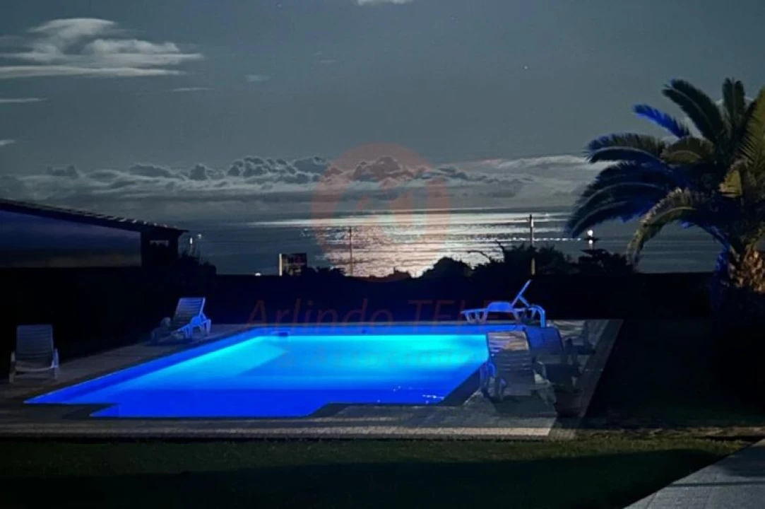 Moradia T5 para Venda em São Bartolomeu de Regatos Foto 8