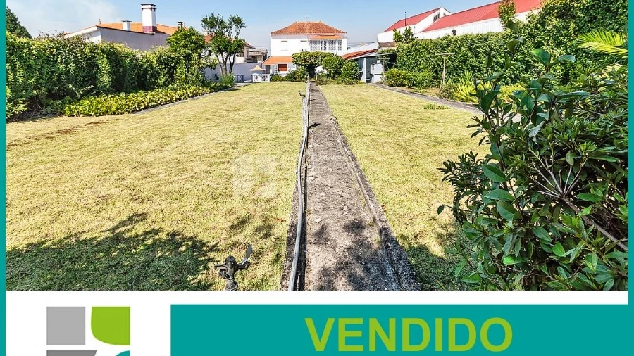 Moradia T5 para Venda em Paços de Brandão