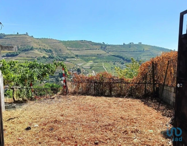 Moradia T2 para Venda em Sever Foto 5