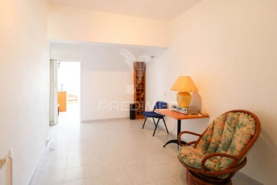 Apartamento T4 para Venda em Conceição e Estoi