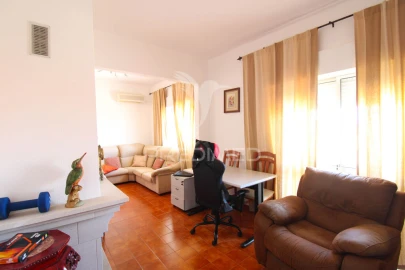 Apartamento T4 para Venda em Conceição e Estoi