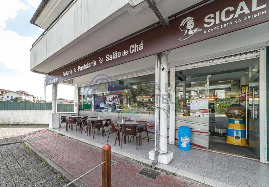 Negócio para Venda em Vila de Cucujães Foto 1