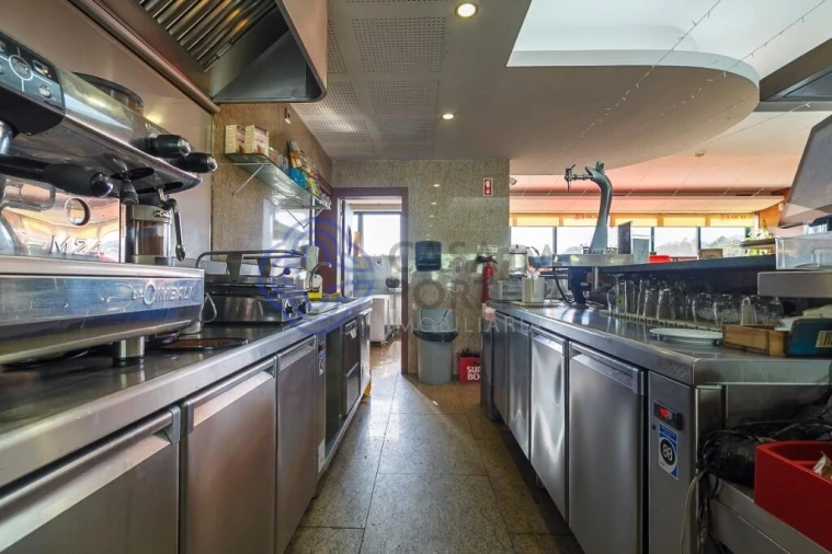 Negócio para Venda em Vila de Cucujães Foto 28