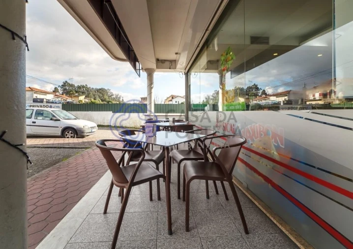 Negócio para Venda em Vila de Cucujães Foto 7