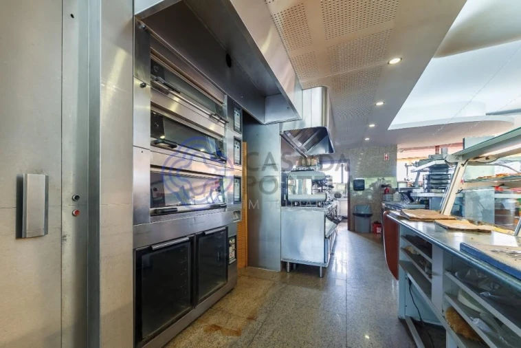 Negócio para Venda em Vila de Cucujães Foto 26