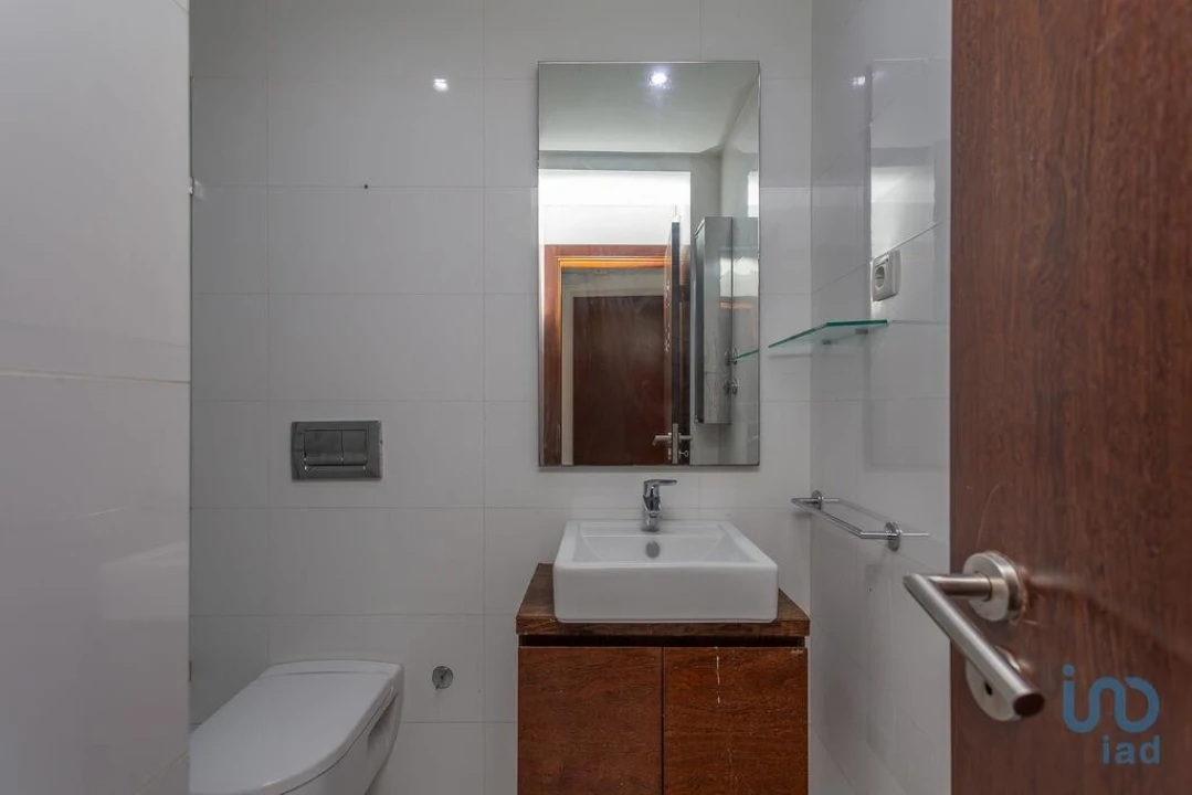 Apartamento T3 para Venda em Santo António Foto 13