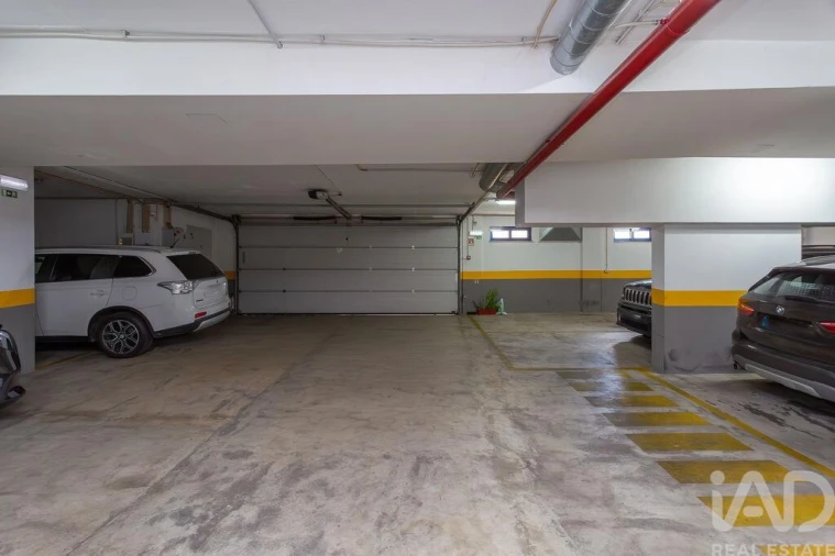 Apartamento T3 para Venda em Santo António Foto 28