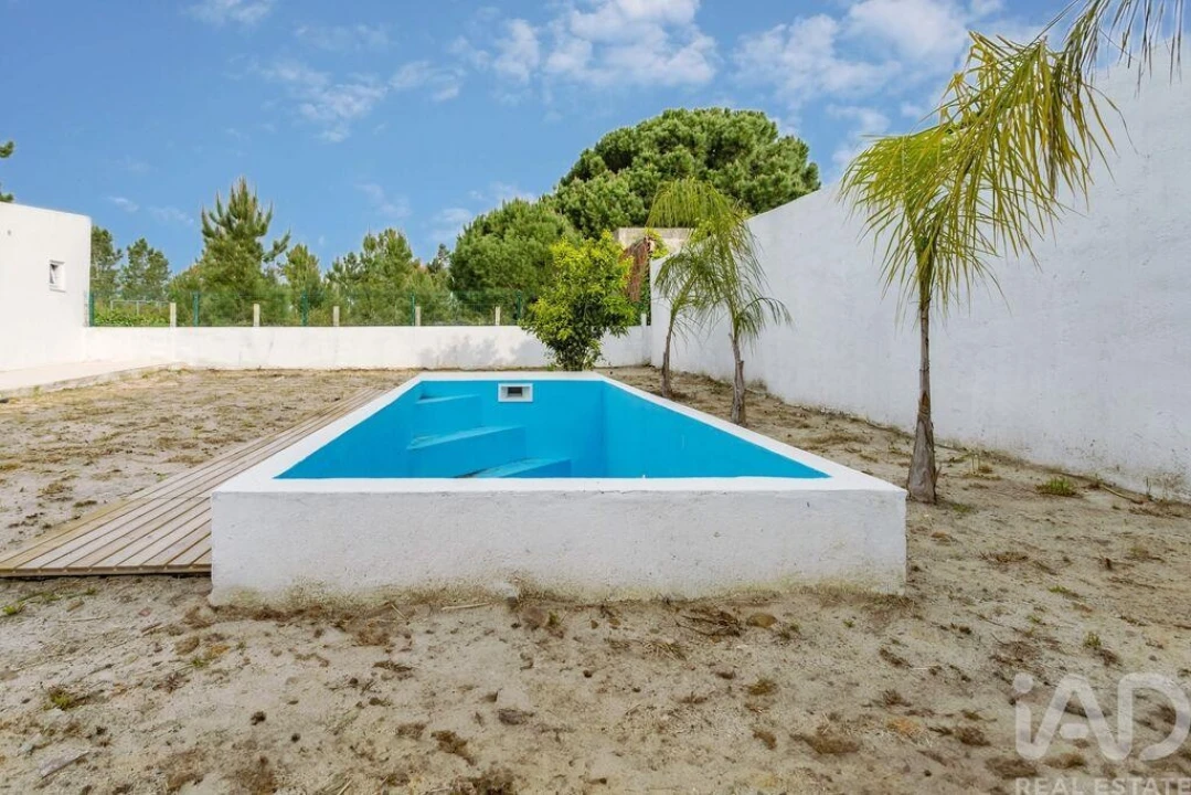 Moradia T2 para Venda em Quinta do Anjo Foto 8