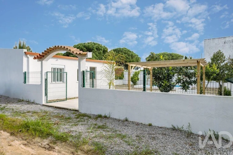 Moradia T2 para Venda em Quinta do Anjo Foto 3