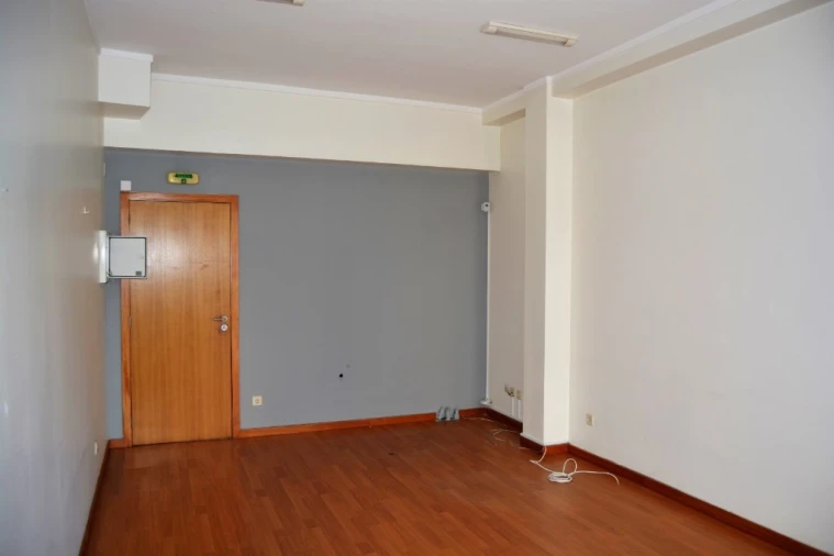 Loja para Arrendamento em Ferreiros, Prozelo e Besteiros Foto 3