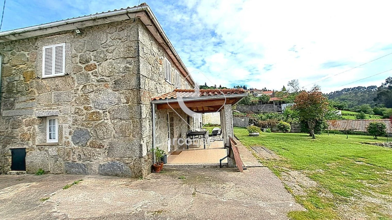 Moradia T3 para Venda em Bico e Cristelo Foto 2