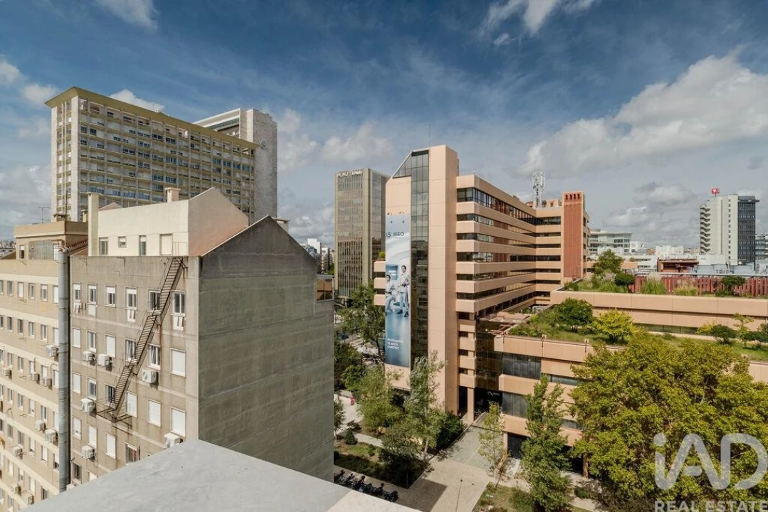 Apartamento T2 para Arrendamento em Arroios Foto 27