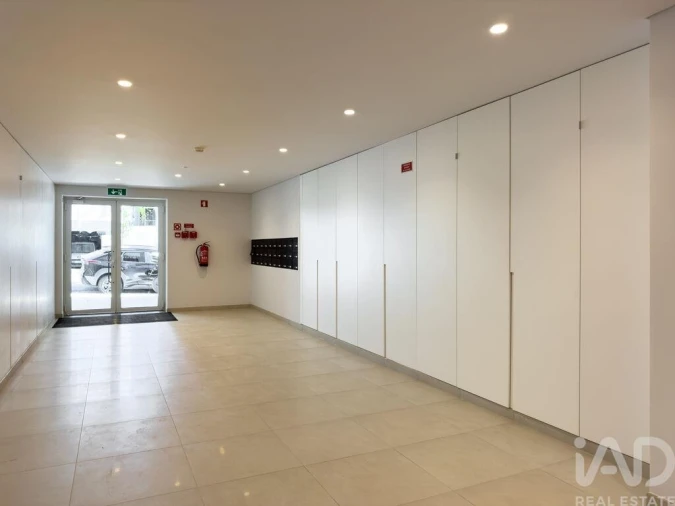 Apartamento T2 para Arrendamento em Arroios Foto 24