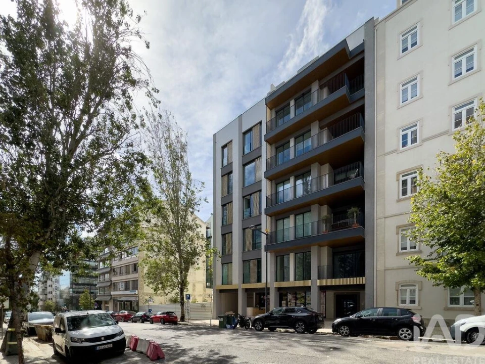 Apartamento T2 para Arrendamento em Arroios Foto 28