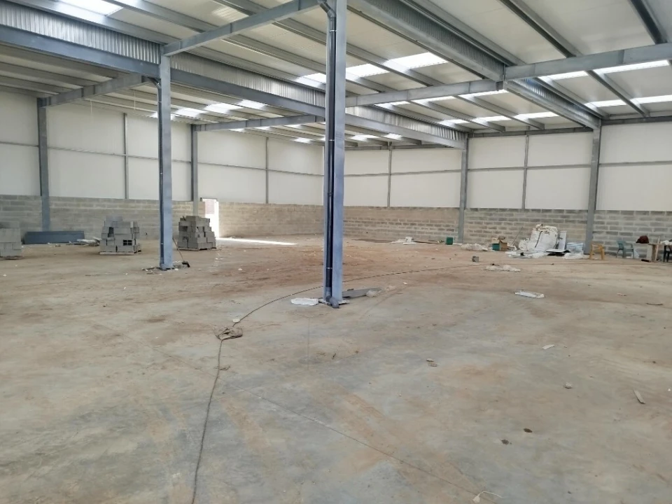 Armazém para Arrendamento em Algueirão-Mem Martins Foto 1