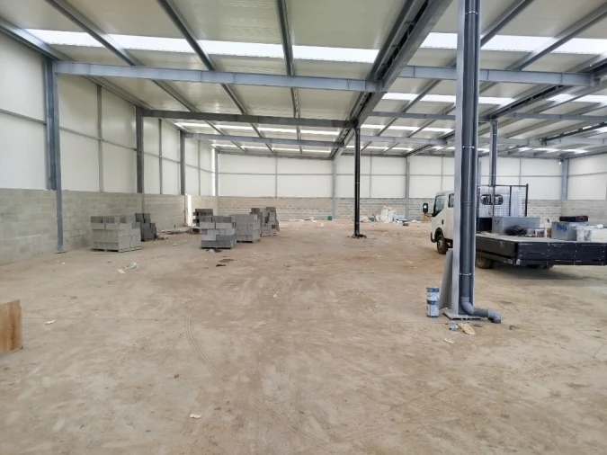 Armazém para Arrendamento em Algueirão-Mem Martins Foto 6