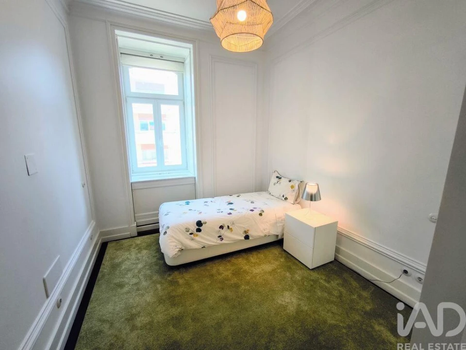 Apartamento T2 para Arrendamento em Santo António Foto 23