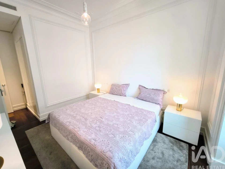 Apartamento T2 para Arrendamento em Santo António Foto 15