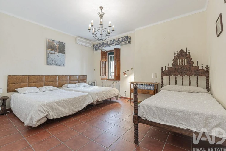 Moradia T6 para Venda em São Bras e São Lourenço Foto 22