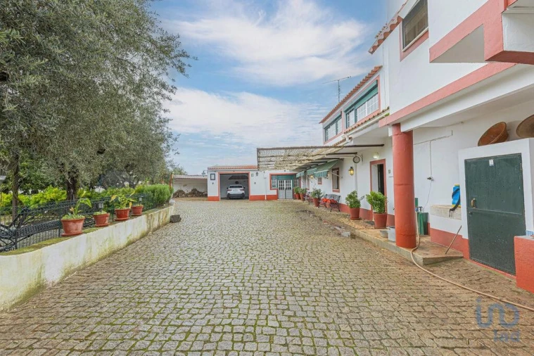 Moradia T6 para Venda em São Bras e São Lourenço Foto 6