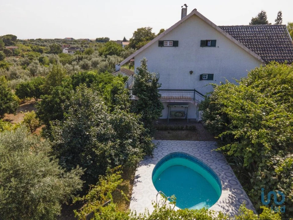 Moradia T5 para Venda em Lajeosa do Dão Foto 9