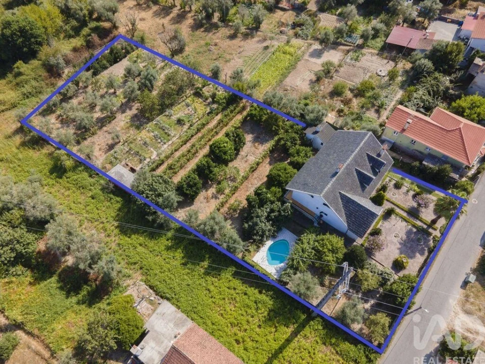 Moradia T5 para Venda em Lajeosa do Dão Foto 29