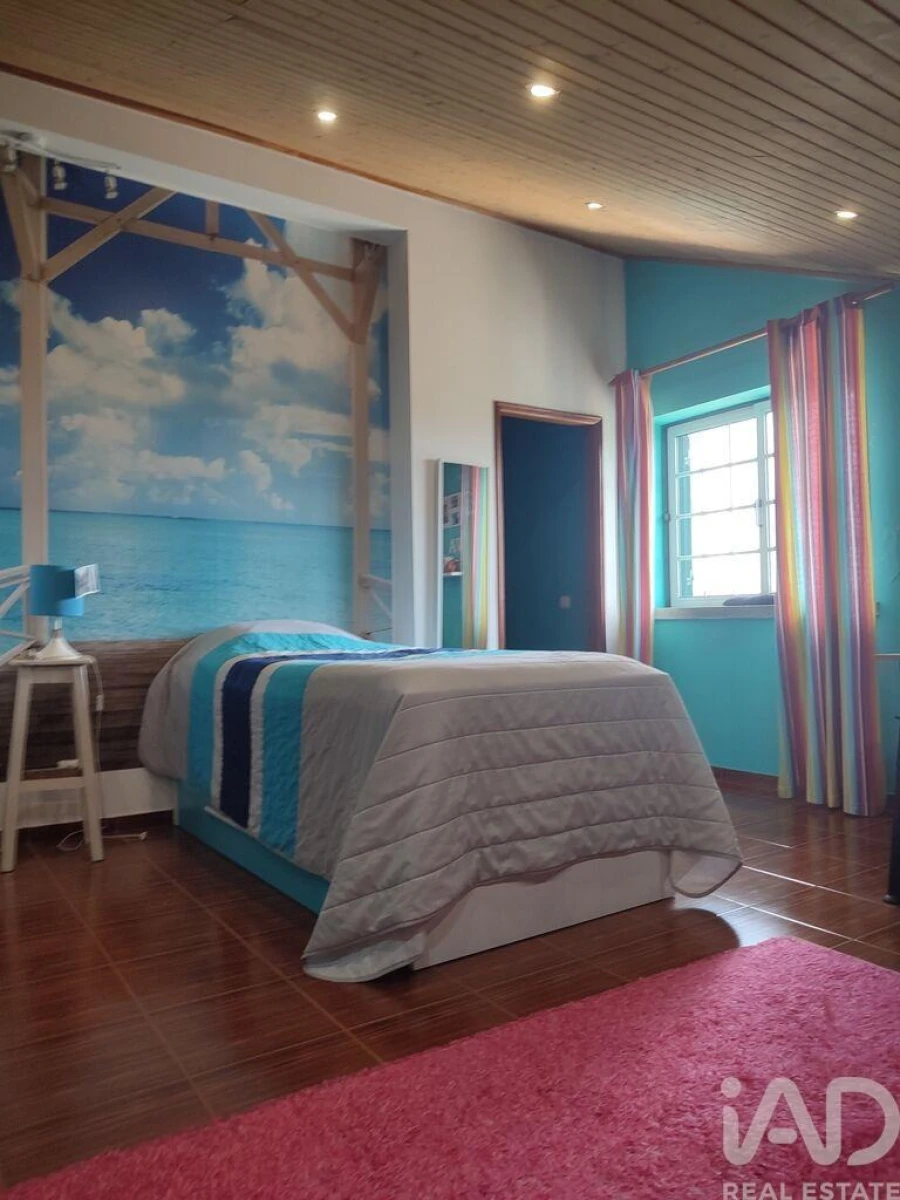 Moradia T5 para Venda em Covas e Vila Nova de Oliveirinha Foto 16