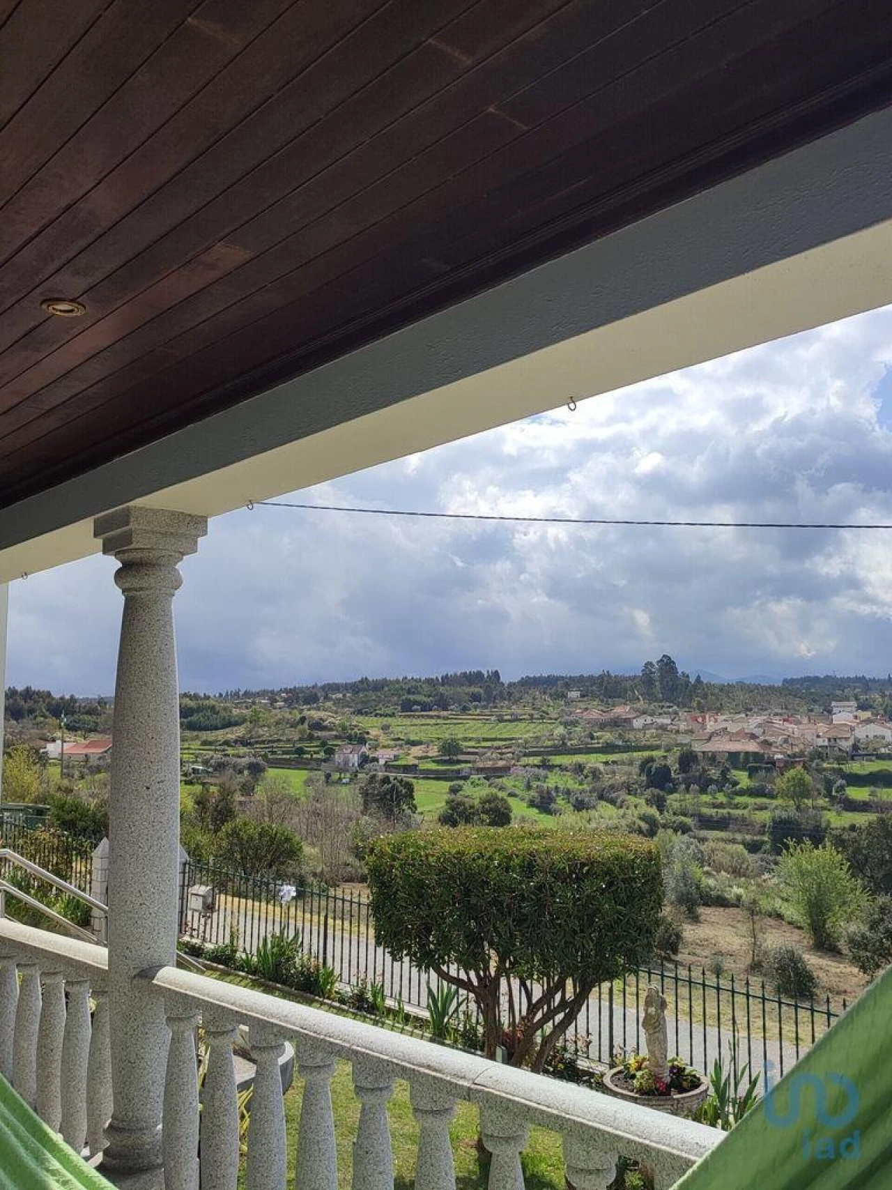 Moradia T5 para Venda em Covas e Vila Nova de Oliveirinha Foto 4