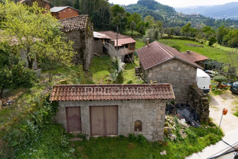 Moradia T3 para Venda em Chorense e Monte Foto 5