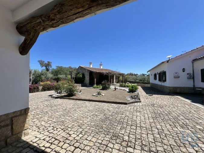 Moradia T6 para Venda em Idanha-A-Nova e Alcafozes Foto 11