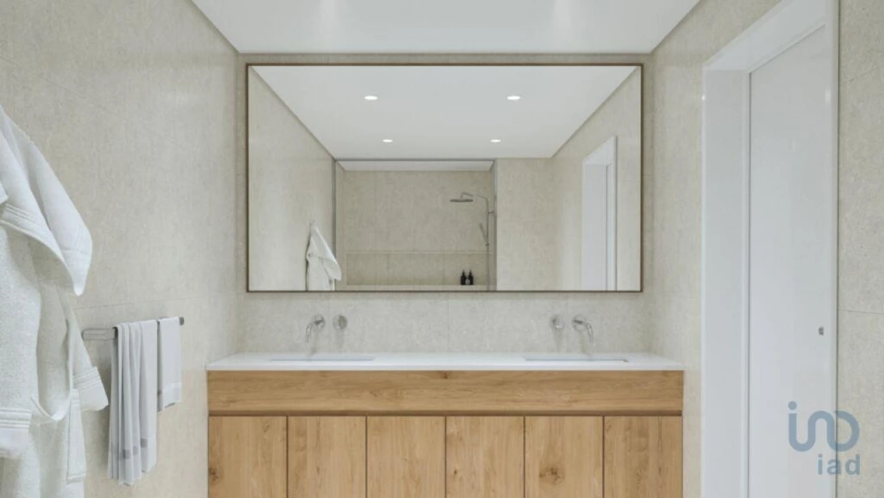 Apartamento T4 para Venda em Algés, Linda-A-Velha e Cruz Quebrada-Dafundo Foto 12