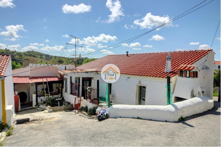 Moradia T2 para Venda em Odeleite Foto 1