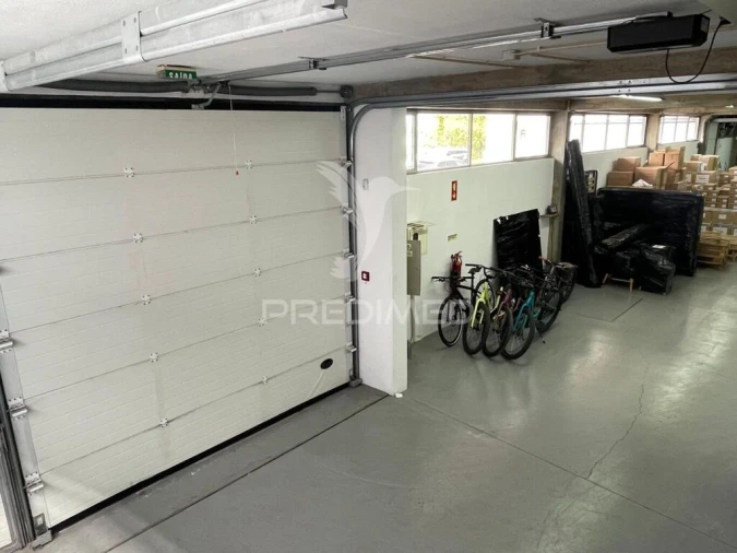 Armazém para Arrendamento em Urgezes Foto 12