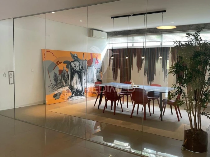 Armazém para Arrendamento em Urgezes Foto 7