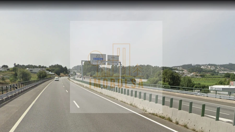 Prédio para Venda em Vila Nova de Famalicão e Calendário